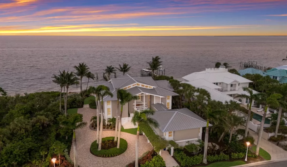 4 Bedrooms Bedrooms, 0 ,3 BathroomsBathrooms,Residential,For Sale,0,D6145154