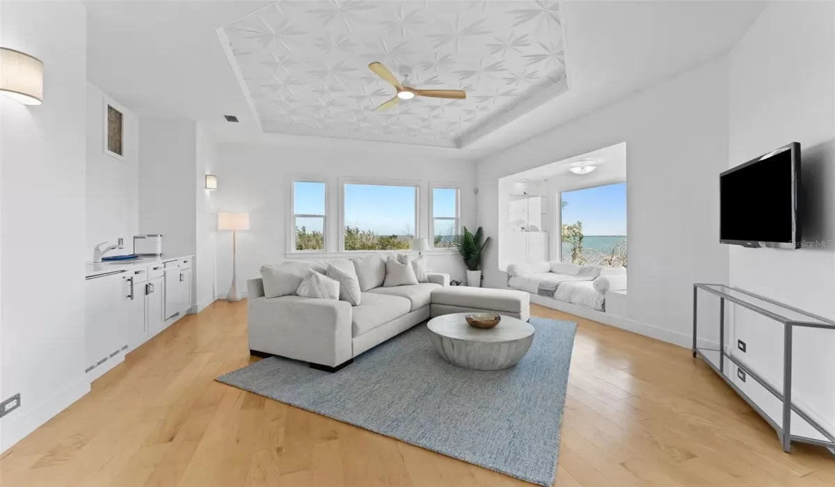 4 Bedrooms Bedrooms, 0 ,4 BathroomsBathrooms,Residential,For Sale,0,TB8458432