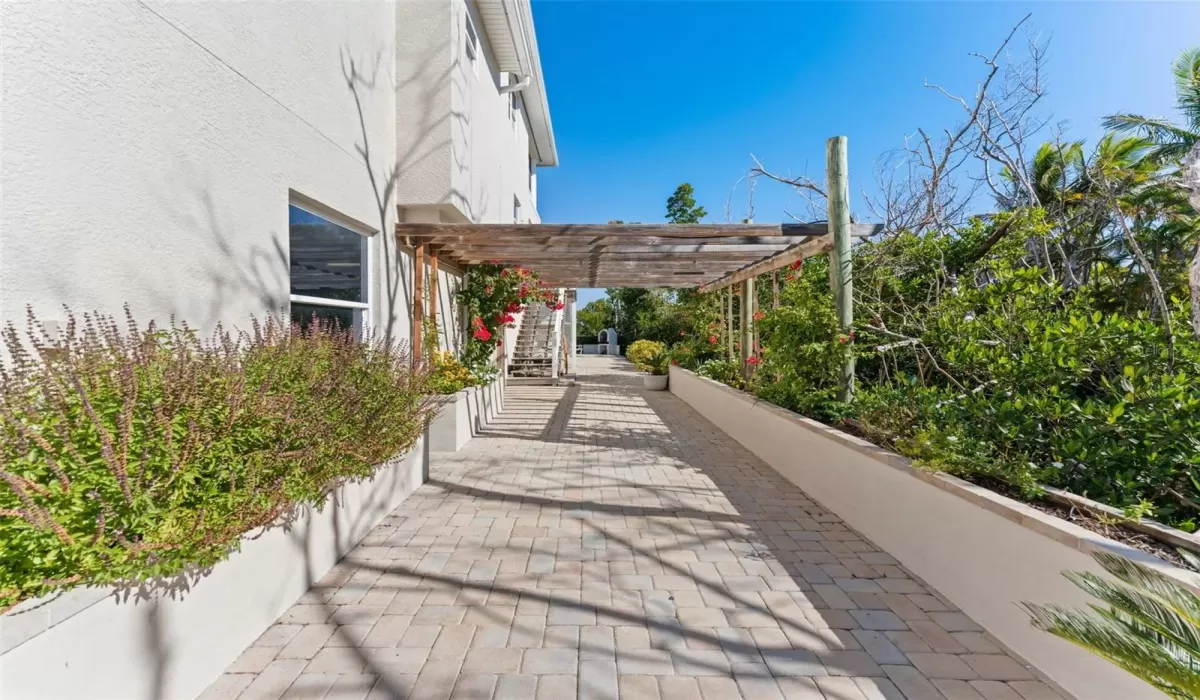 4 Bedrooms Bedrooms, 0 ,4 BathroomsBathrooms,Residential,For Sale,0,TB8458432