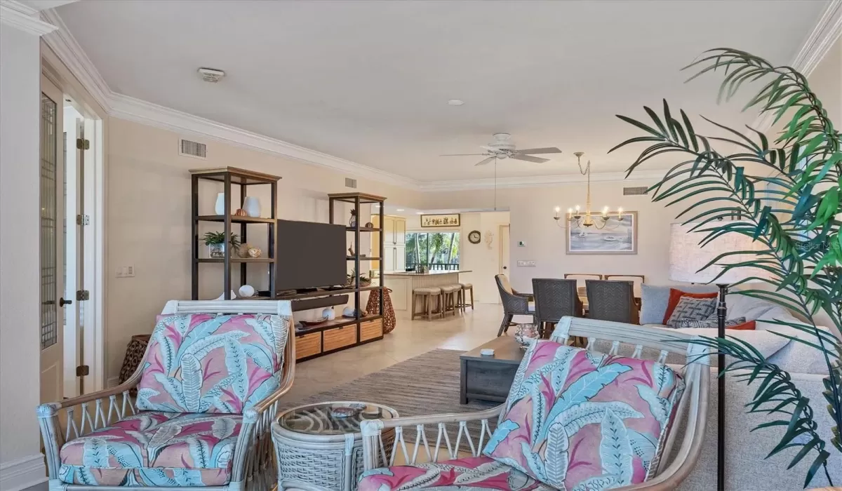 2 Bedrooms Bedrooms, 0 ,2 BathroomsBathrooms,Residential,For Sale,0,D6139754