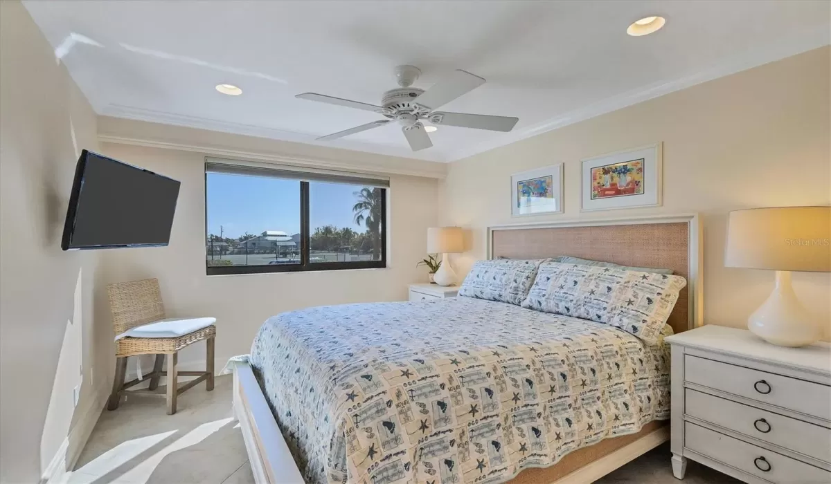 2 Bedrooms Bedrooms, 0 ,2 BathroomsBathrooms,Residential,For Sale,0,D6139754