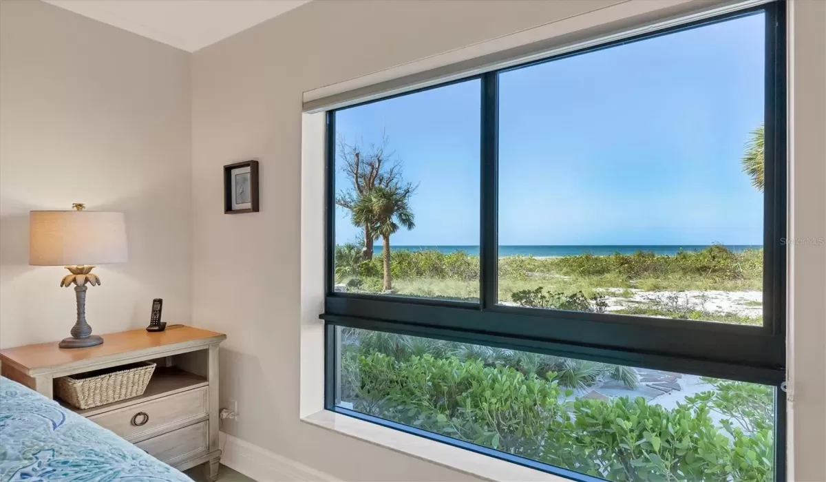 2 Bedrooms Bedrooms, 0 ,2 BathroomsBathrooms,Residential,For Sale,0,D6139754