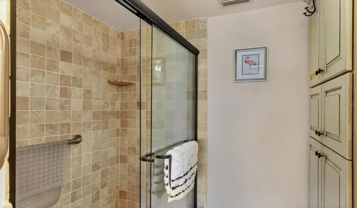 2 Bedrooms Bedrooms, 0 ,2 BathroomsBathrooms,Residential,For Sale,0,D6139754