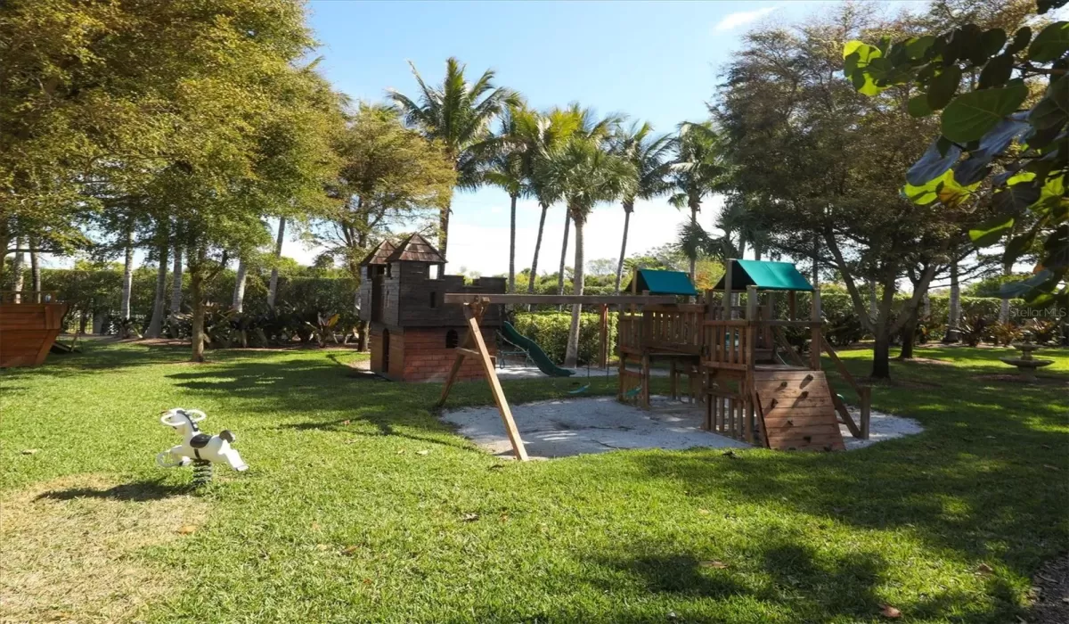 2 Bedrooms Bedrooms, 0 ,2 BathroomsBathrooms,Residential,For Sale,0,D6139754