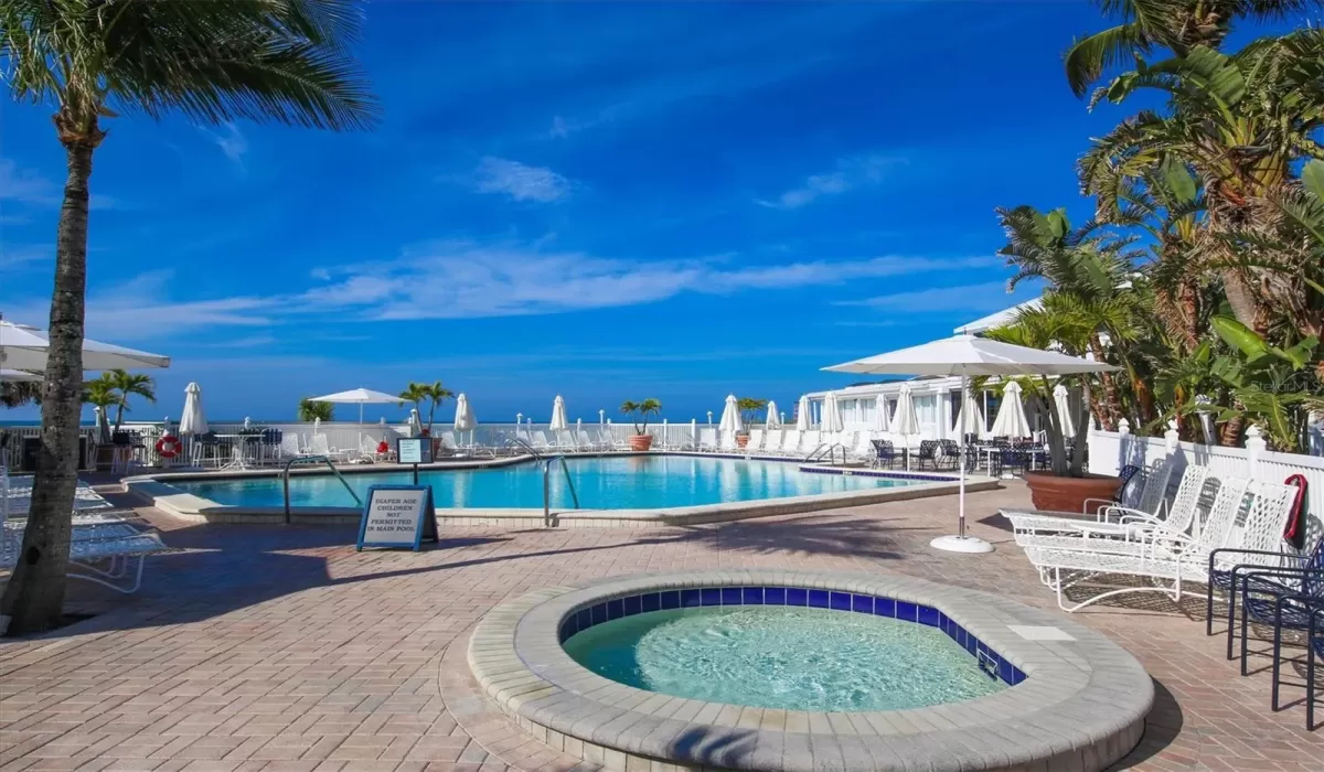 2 Bedrooms Bedrooms, 0 ,2 BathroomsBathrooms,Residential,For Sale,0,D6139754