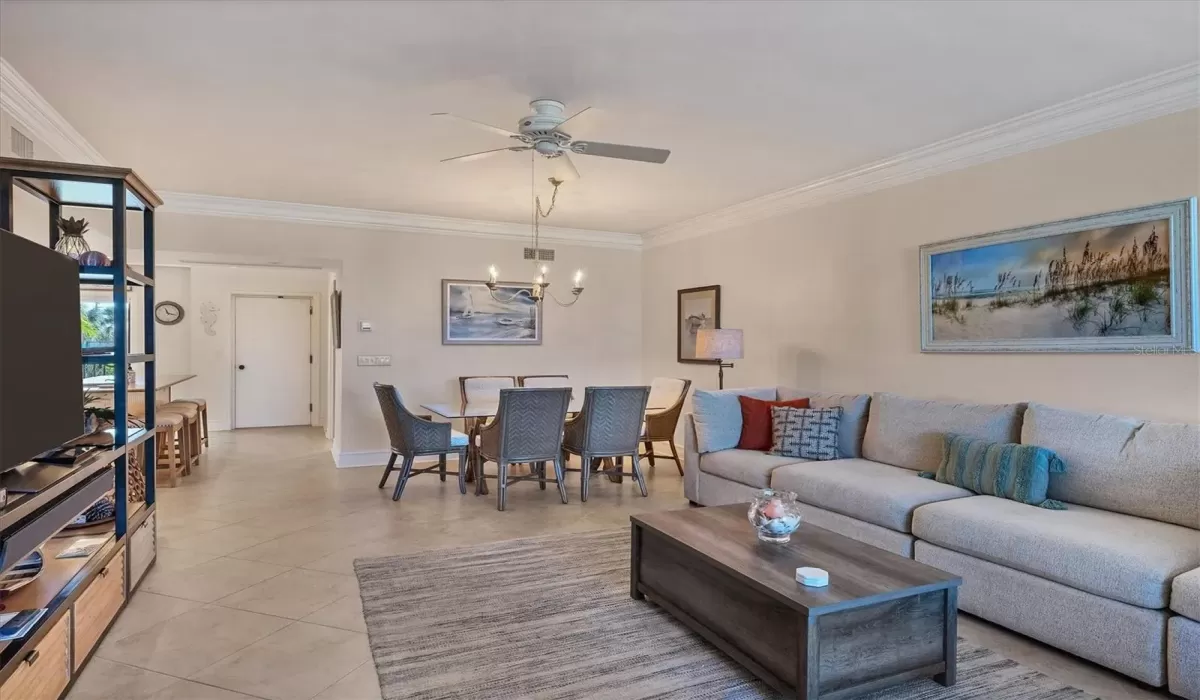 2 Bedrooms Bedrooms, 0 ,2 BathroomsBathrooms,Residential,For Sale,0,D6139754