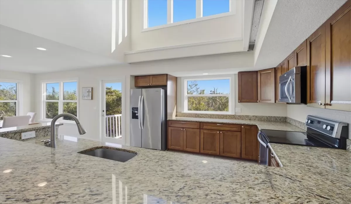 4 Bedrooms Bedrooms, 0 ,2 BathroomsBathrooms,Residential,For Sale,0,D6145351