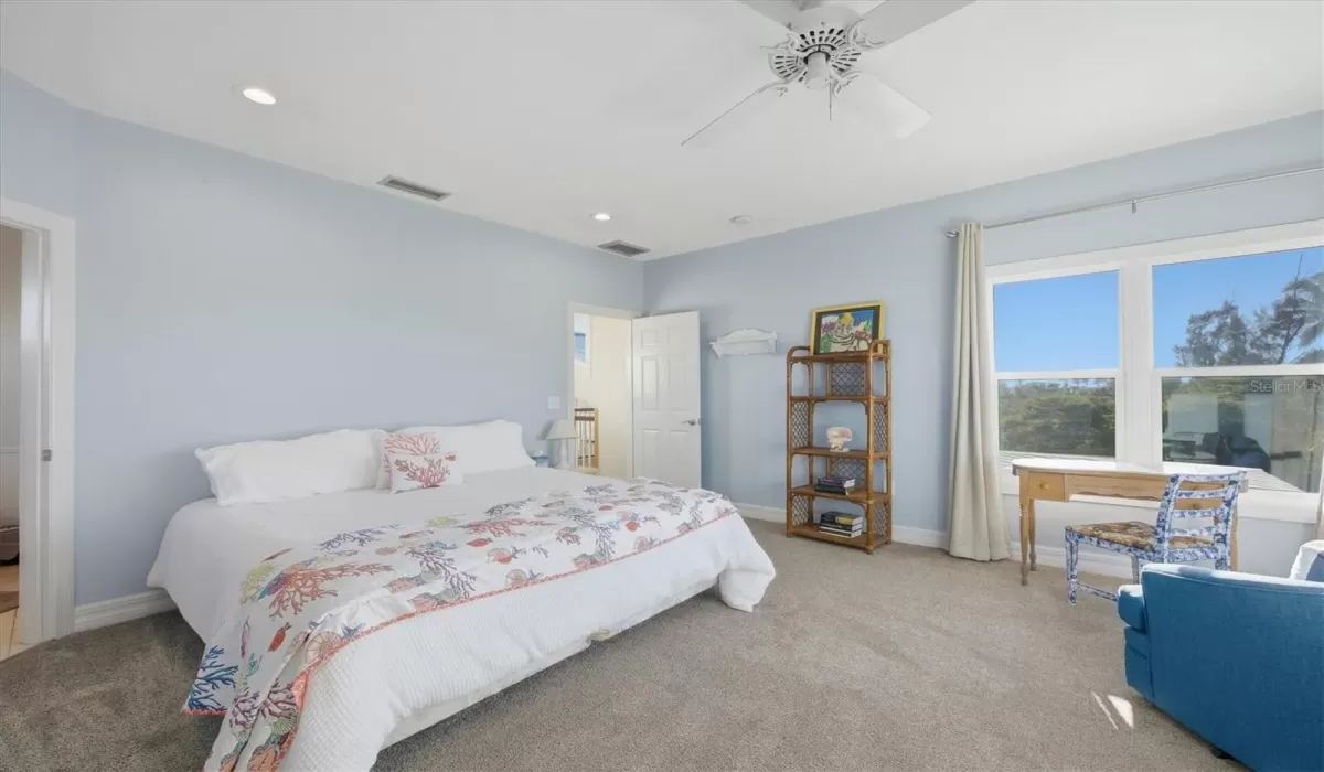 4 Bedrooms Bedrooms, 0 ,2 BathroomsBathrooms,Residential,For Sale,0,D6145351