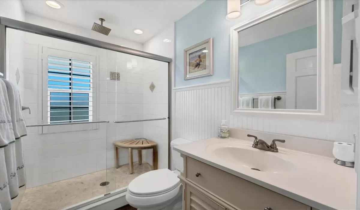 2 Bedrooms Bedrooms, 0 ,2 BathroomsBathrooms,Residential,For Sale,0,D6145498