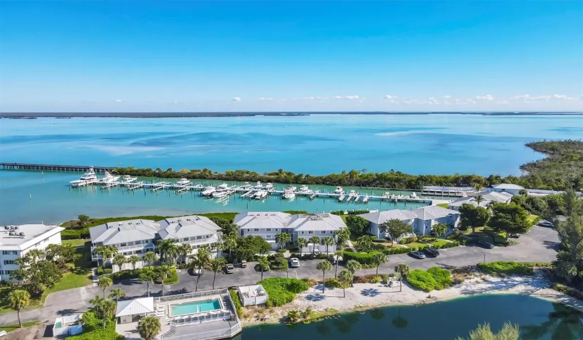 2 Bedrooms Bedrooms, 0 ,2 BathroomsBathrooms,Residential,For Sale,0,D6145498