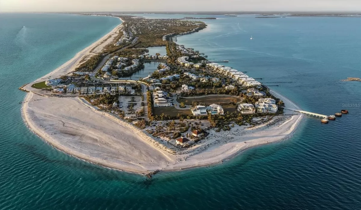 5 Bedrooms Bedrooms, 0 ,4 BathroomsBathrooms,Residential,For Sale,0,D6145524