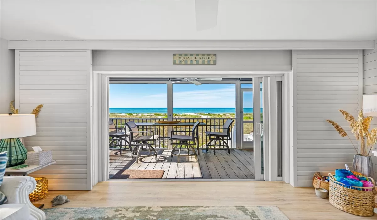 2 Bedrooms Bedrooms, 0 ,2 BathroomsBathrooms,Residential,For Sale,0,D6145526