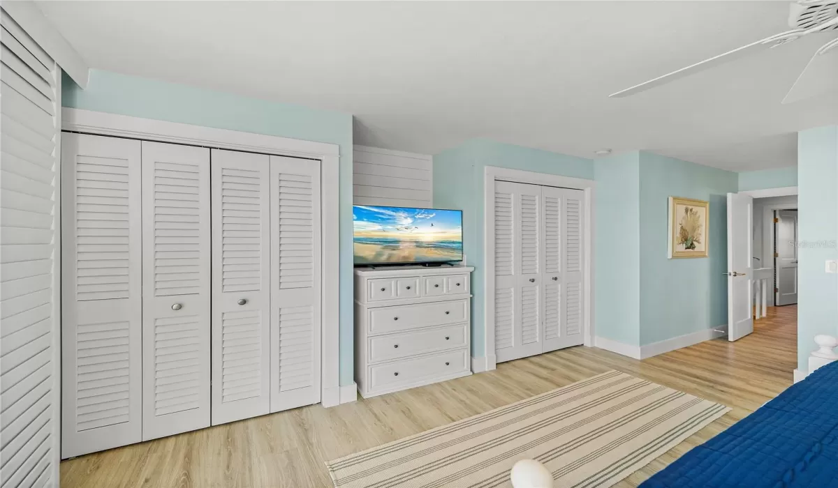 2 Bedrooms Bedrooms, 0 ,2 BathroomsBathrooms,Residential,For Sale,0,D6145526