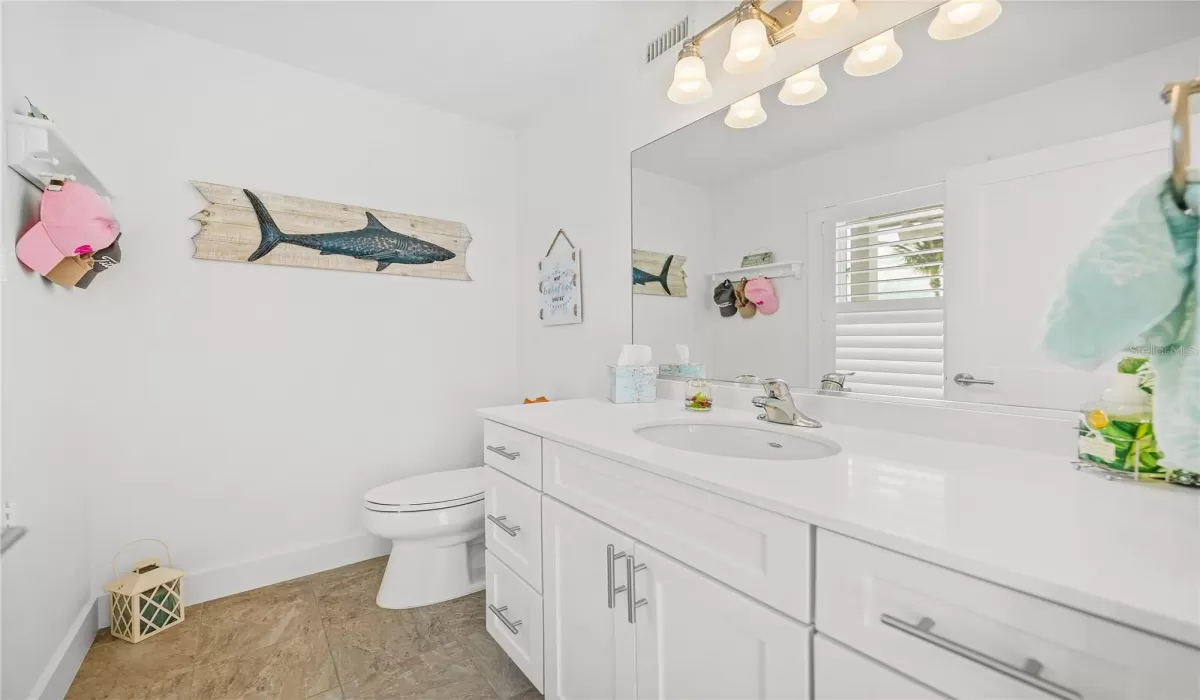 2 Bedrooms Bedrooms, 0 ,2 BathroomsBathrooms,Residential,For Sale,0,D6145526