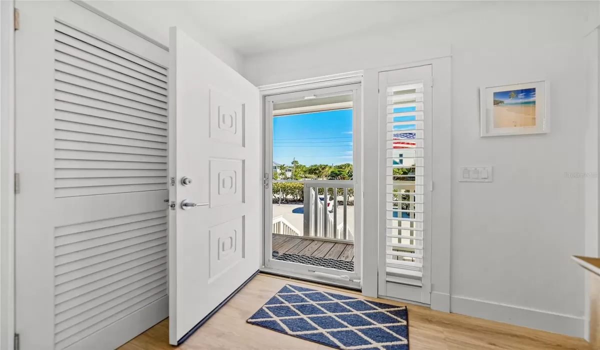 2 Bedrooms Bedrooms, 0 ,2 BathroomsBathrooms,Residential,For Sale,0,D6145526