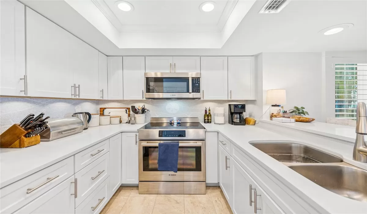 2 Bedrooms Bedrooms, 0 ,2 BathroomsBathrooms,Residential,For Sale,0,D6145526