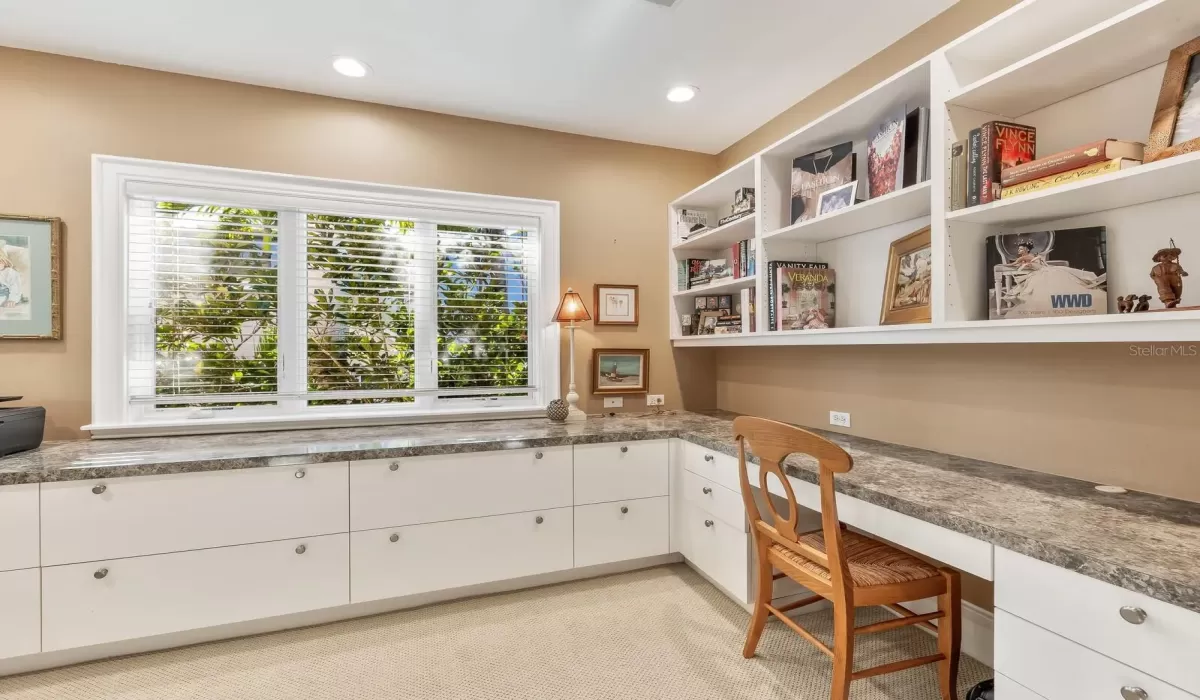 5 Bedrooms Bedrooms, 0 ,4 BathroomsBathrooms,Residential,For Sale,0,D6145548