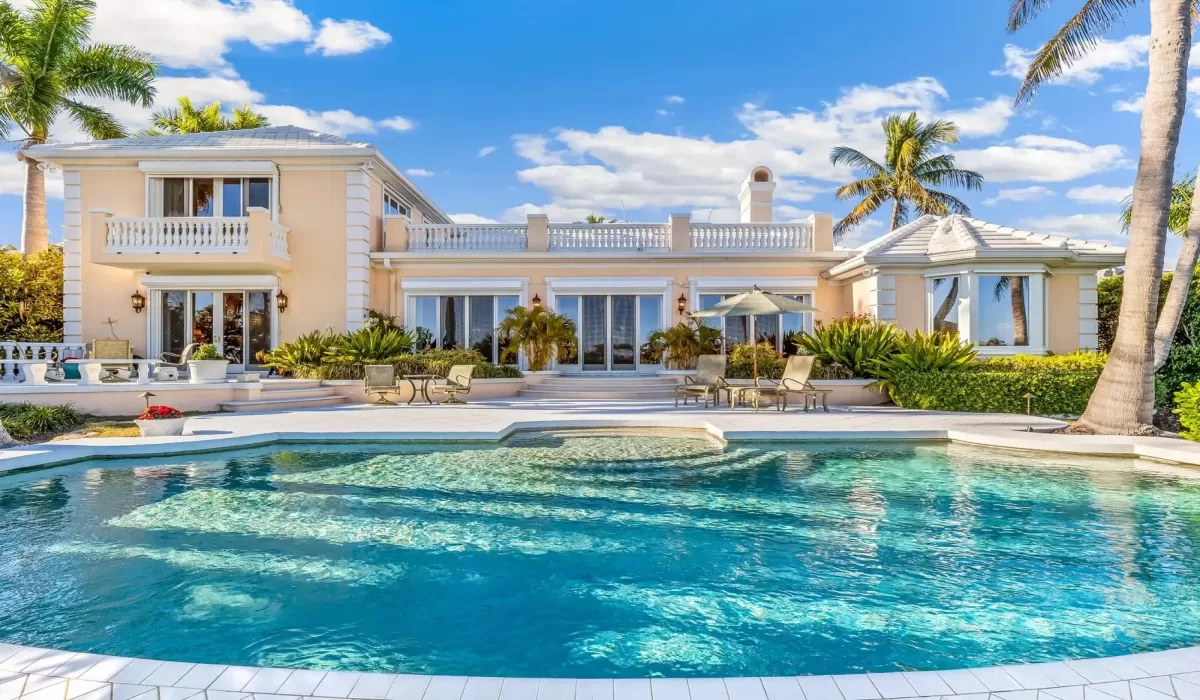 5 Bedrooms Bedrooms, 0 ,4 BathroomsBathrooms,Residential,For Sale,0,D6145548