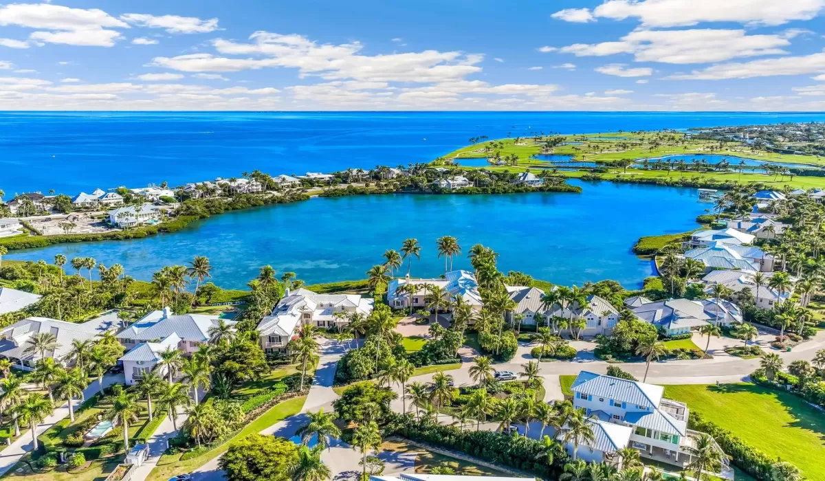 5 Bedrooms Bedrooms, 0 ,4 BathroomsBathrooms,Residential,For Sale,0,D6145548