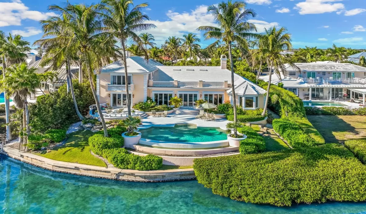 5 Bedrooms Bedrooms, 0 ,4 BathroomsBathrooms,Residential,For Sale,0,D6145548