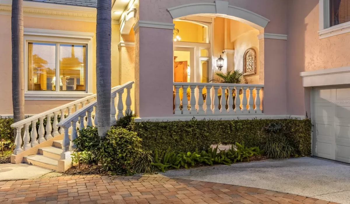 5 Bedrooms Bedrooms, 0 ,4 BathroomsBathrooms,Residential,For Sale,0,D6145548