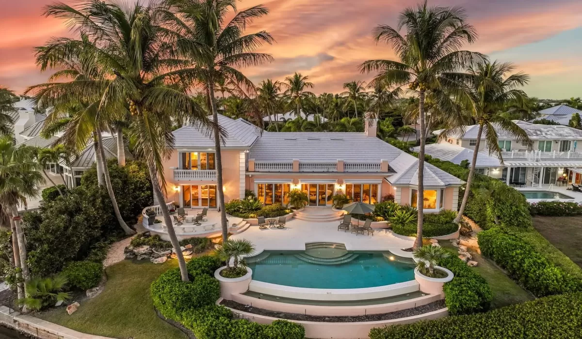 5 Bedrooms Bedrooms, 0 ,4 BathroomsBathrooms,Residential,For Sale,0,D6145548