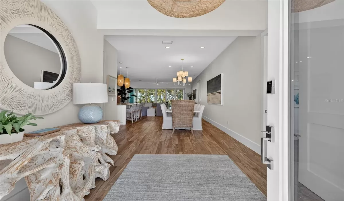 4 Bedrooms Bedrooms, 0 ,3 BathroomsBathrooms,Residential,For Sale,0,D6145605