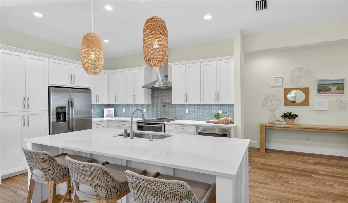 4 Bedrooms Bedrooms, 0 ,3 BathroomsBathrooms,Residential,For Sale,0,D6145605