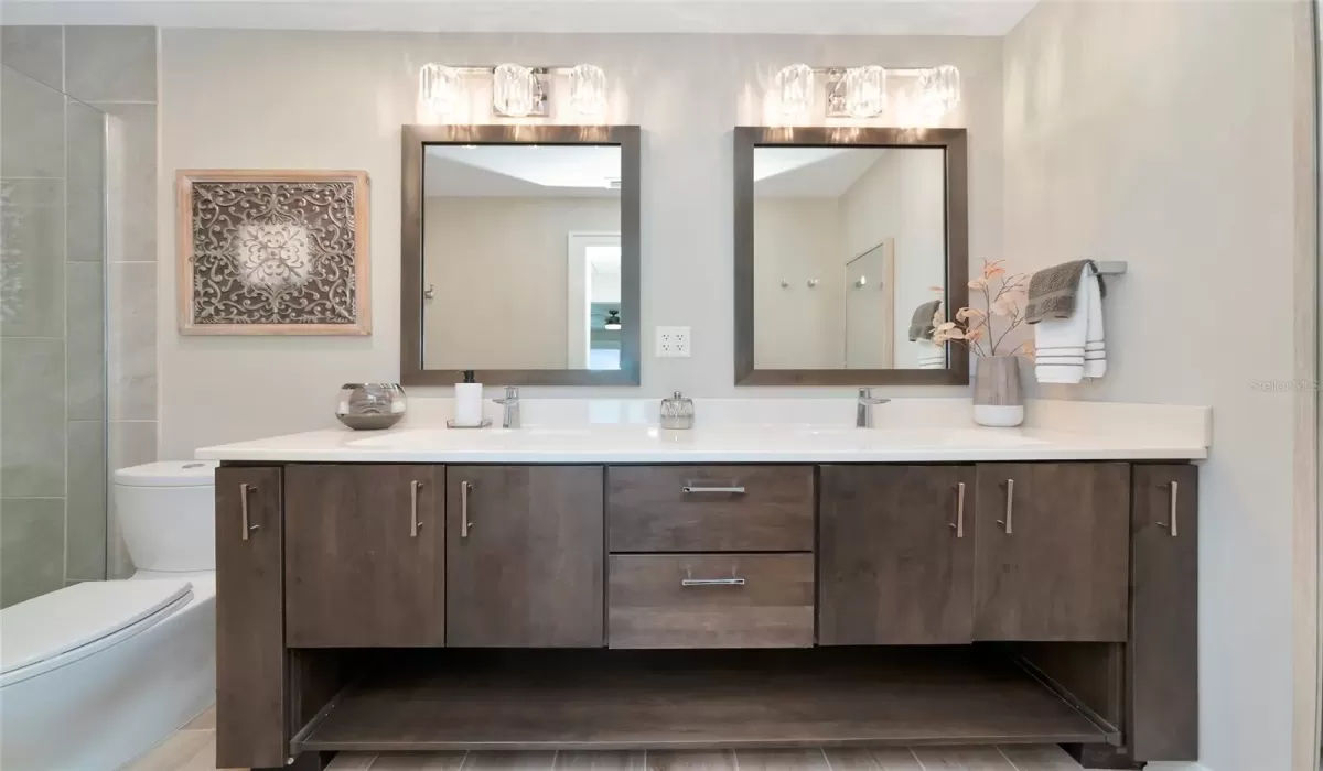 2 Bedrooms Bedrooms, 0 ,2 BathroomsBathrooms,Residential,For Sale,0,A4678882