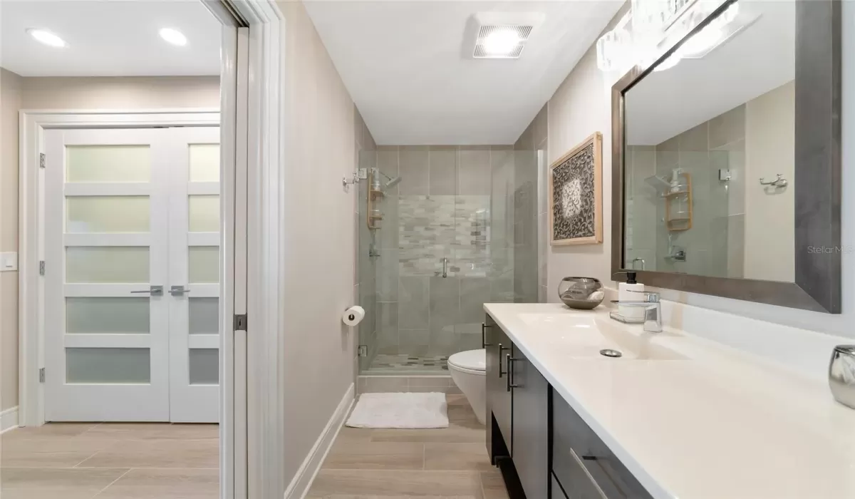 2 Bedrooms Bedrooms, 0 ,2 BathroomsBathrooms,Residential,For Sale,0,A4678882