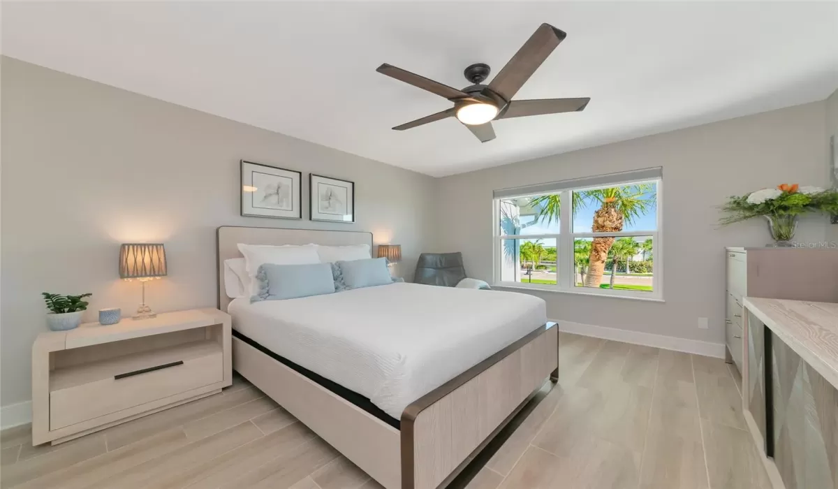 2 Bedrooms Bedrooms, 0 ,2 BathroomsBathrooms,Residential,For Sale,0,A4678882