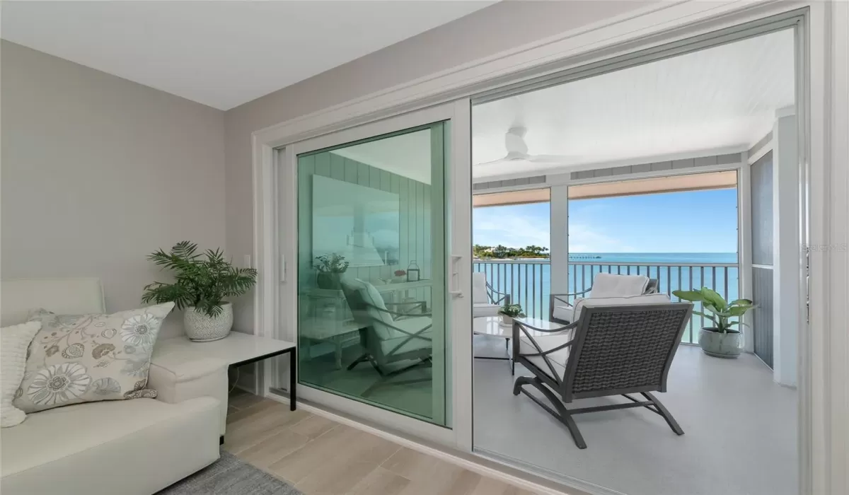 2 Bedrooms Bedrooms, 0 ,2 BathroomsBathrooms,Residential,For Sale,0,A4678882