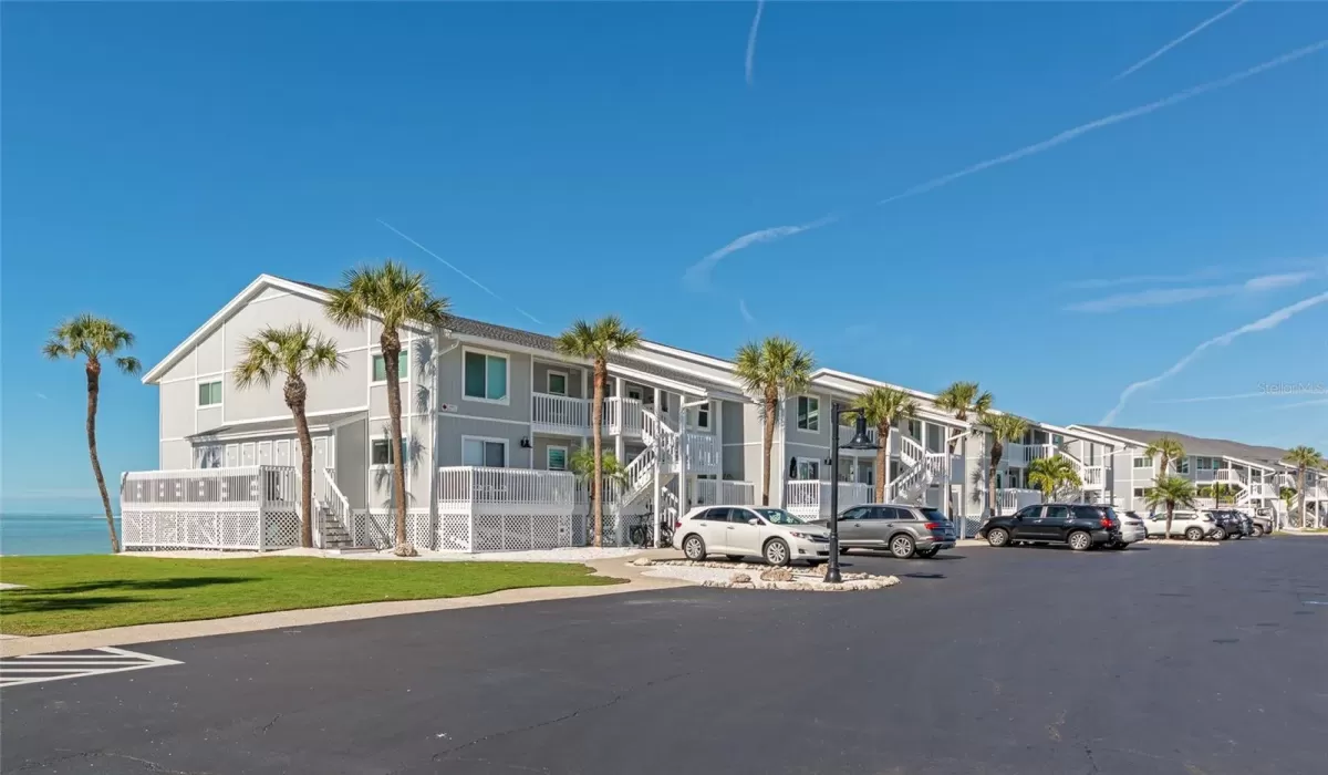 2 Bedrooms Bedrooms, 0 ,2 BathroomsBathrooms,Residential,For Sale,0,A4678882