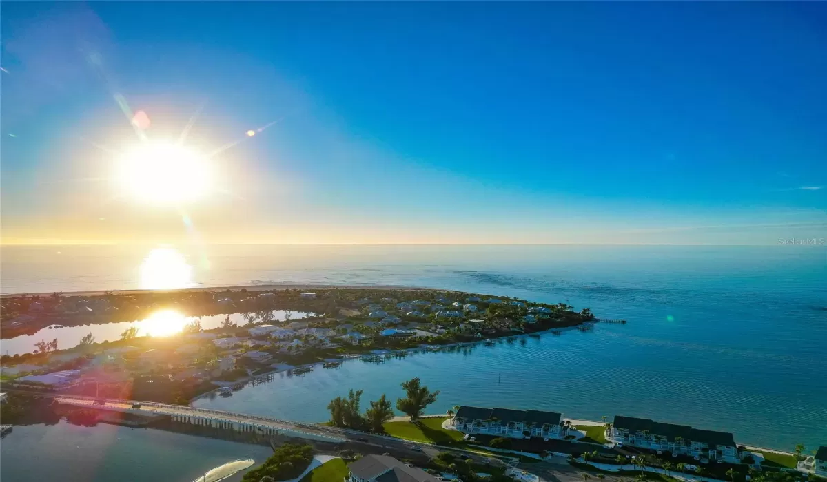 2 Bedrooms Bedrooms, 0 ,2 BathroomsBathrooms,Residential,For Sale,0,A4678882