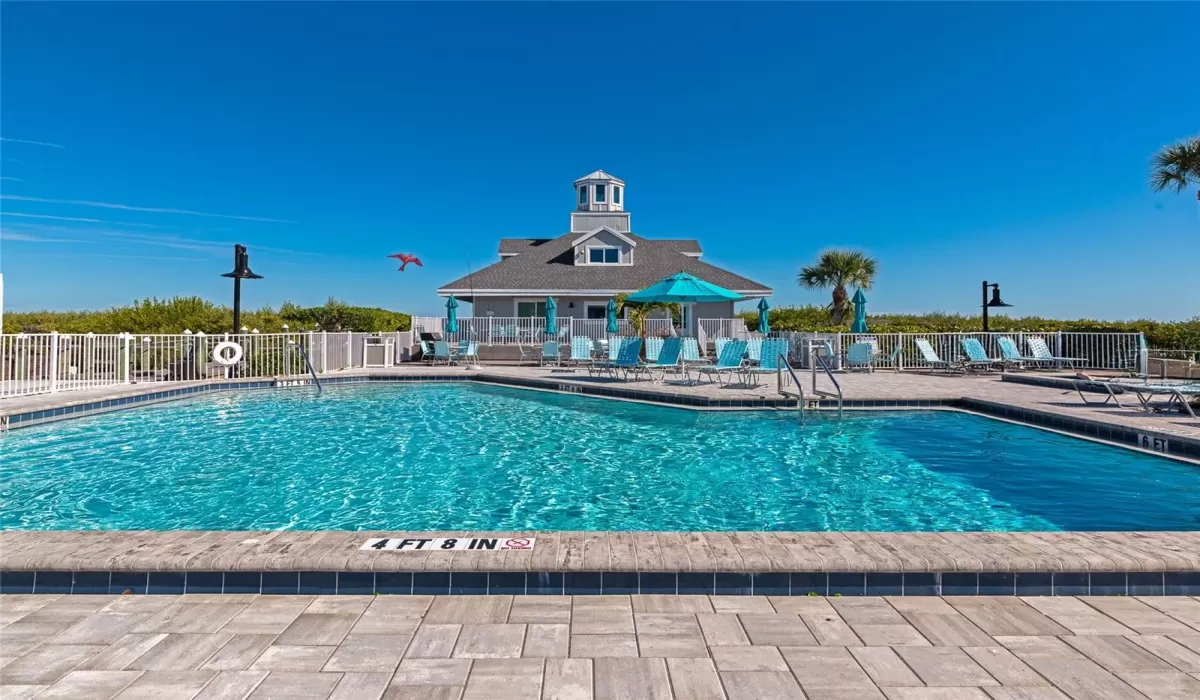 2 Bedrooms Bedrooms, 0 ,2 BathroomsBathrooms,Residential,For Sale,0,A4678882