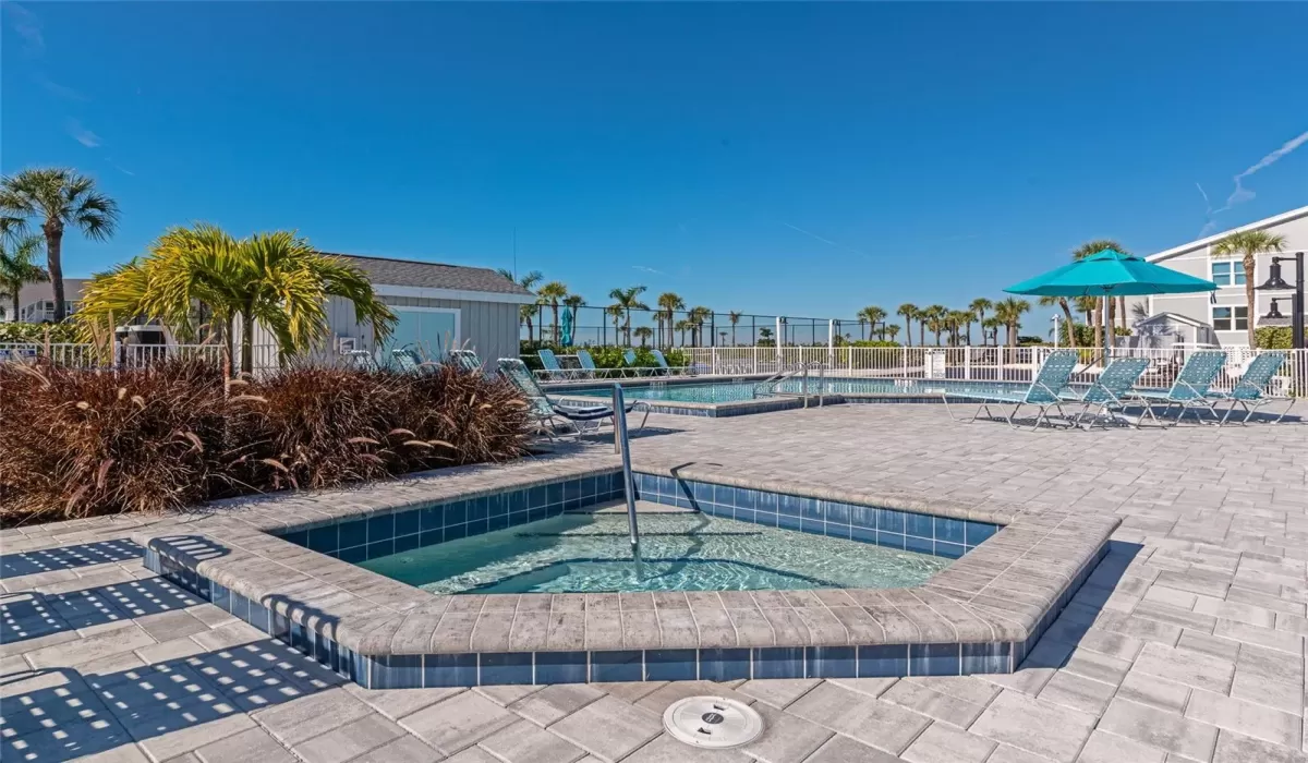 2 Bedrooms Bedrooms, 0 ,2 BathroomsBathrooms,Residential,For Sale,0,A4678882