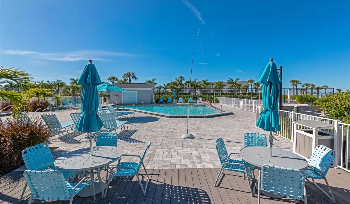 2 Bedrooms Bedrooms, 0 ,2 BathroomsBathrooms,Residential,For Sale,0,A4678882