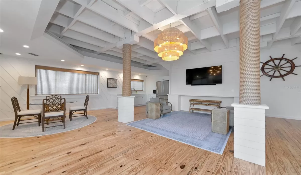 2 Bedrooms Bedrooms, 0 ,2 BathroomsBathrooms,Residential,For Sale,0,A4678882