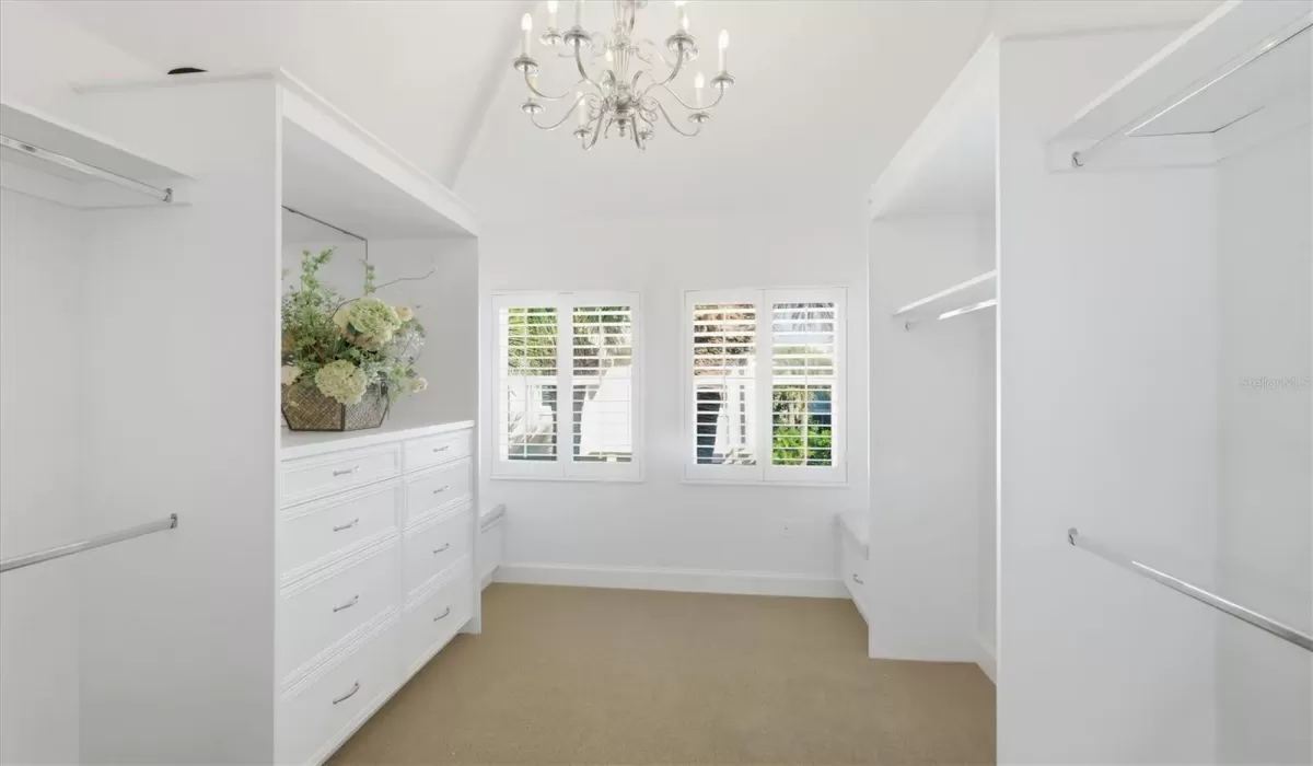 3 Bedrooms Bedrooms, 0 ,3 BathroomsBathrooms,Residential,Pending,0,D6145621