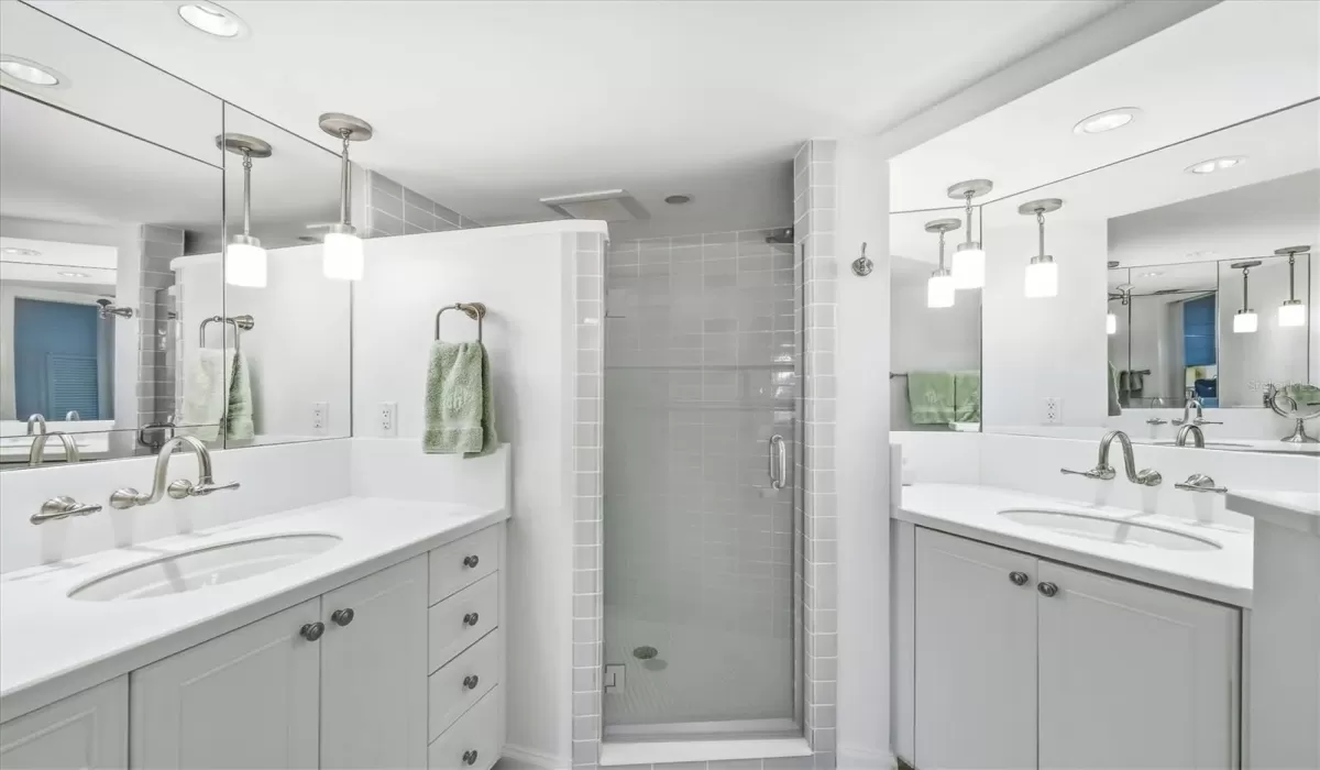 3 Bedrooms Bedrooms, 0 ,3 BathroomsBathrooms,Residential,Pending,0,D6145621