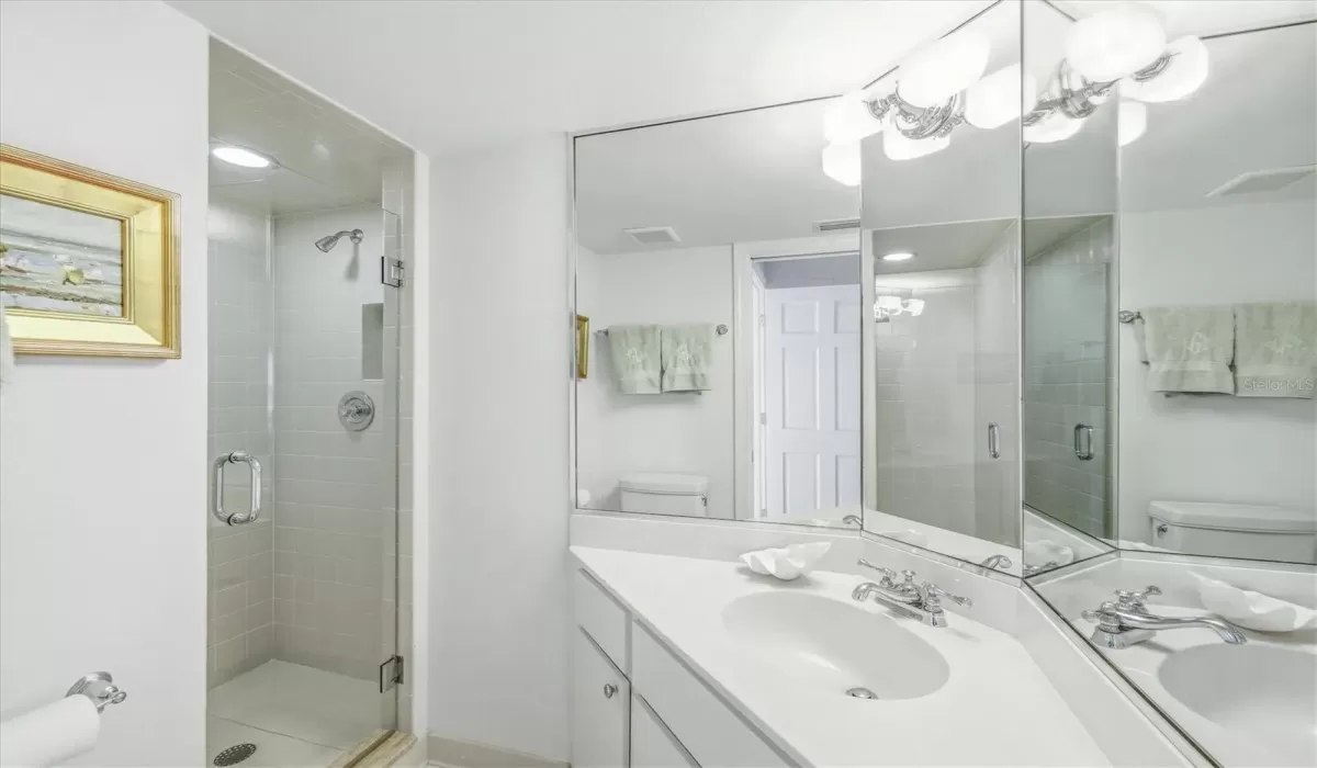 3 Bedrooms Bedrooms, 0 ,3 BathroomsBathrooms,Residential,Pending,0,D6145621