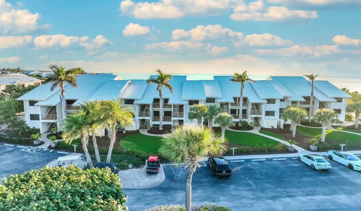 2 Bedrooms Bedrooms, 0 ,2 BathroomsBathrooms,Residential,For Sale,0,D6145465