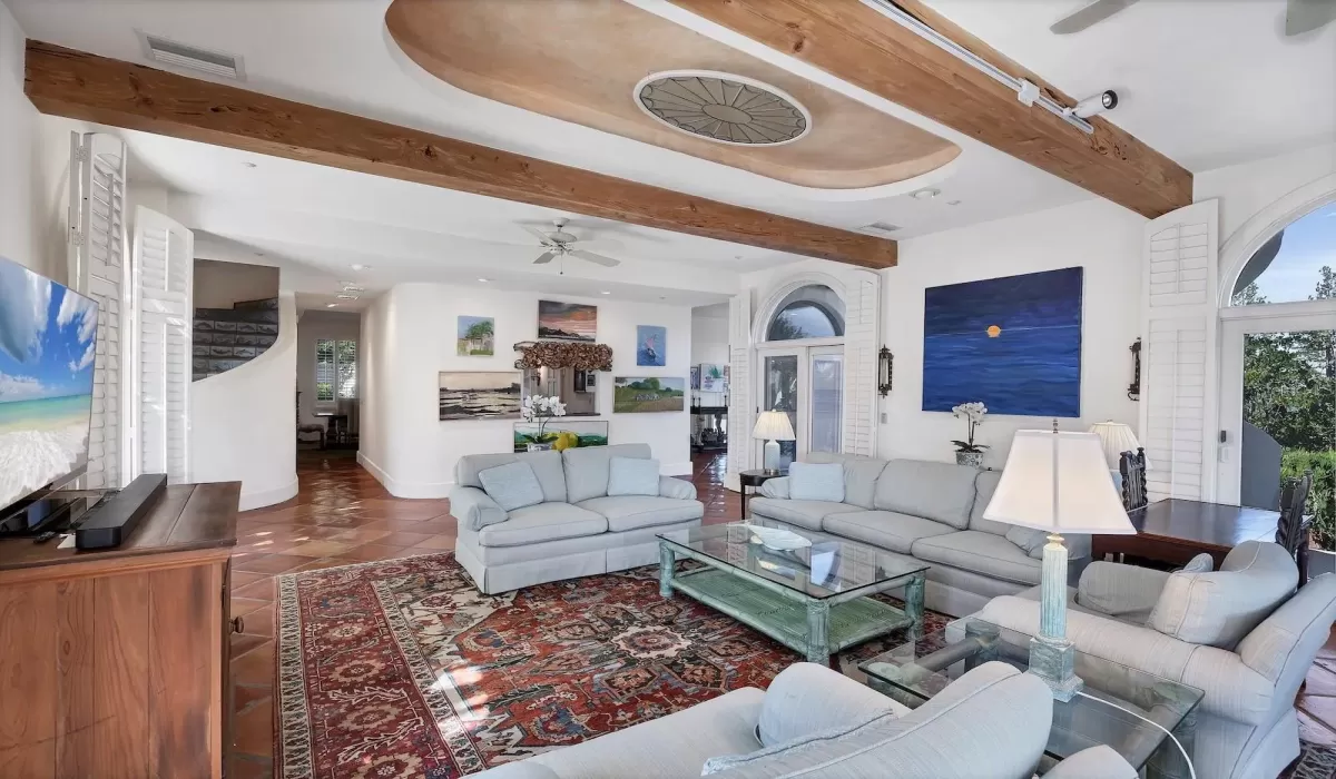 4 Bedrooms Bedrooms, 0 ,5 BathroomsBathrooms,Residential,For Sale,0,D6145817