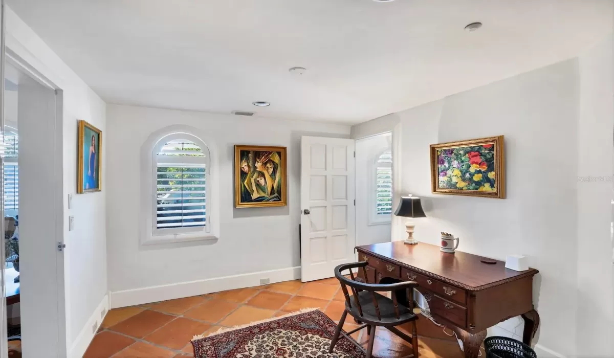 4 Bedrooms Bedrooms, 0 ,5 BathroomsBathrooms,Residential,For Sale,0,D6145817