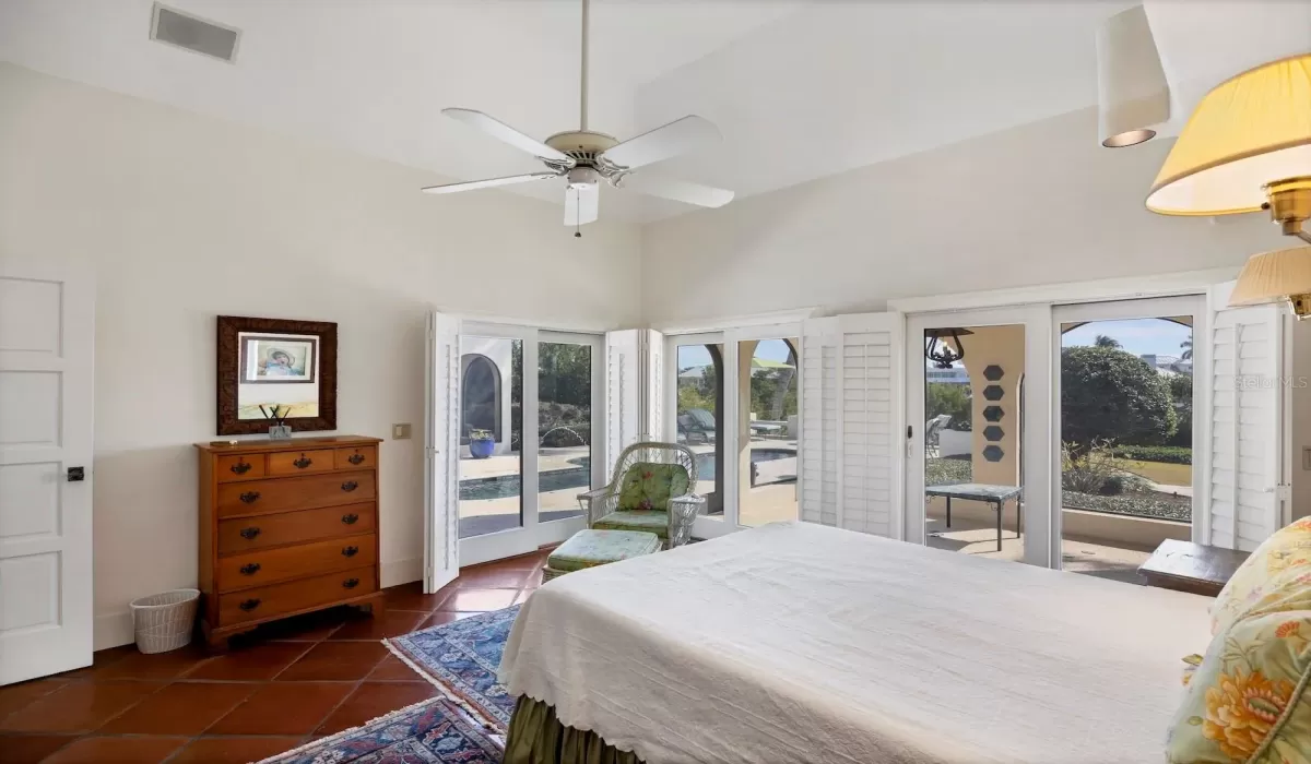 4 Bedrooms Bedrooms, 0 ,5 BathroomsBathrooms,Residential,For Sale,0,D6145817