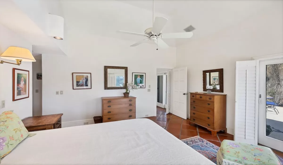 4 Bedrooms Bedrooms, 0 ,5 BathroomsBathrooms,Residential,For Sale,0,D6145817