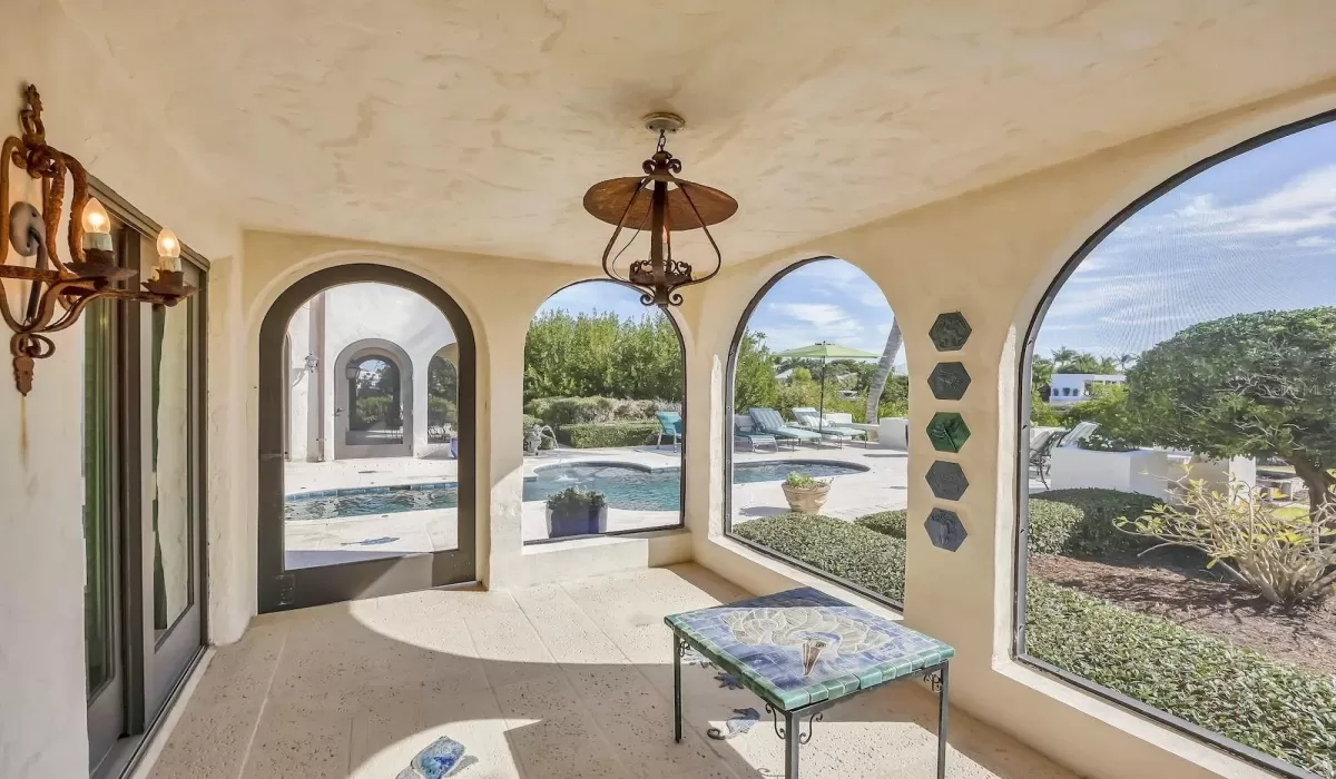 4 Bedrooms Bedrooms, 0 ,5 BathroomsBathrooms,Residential,For Sale,0,D6145817