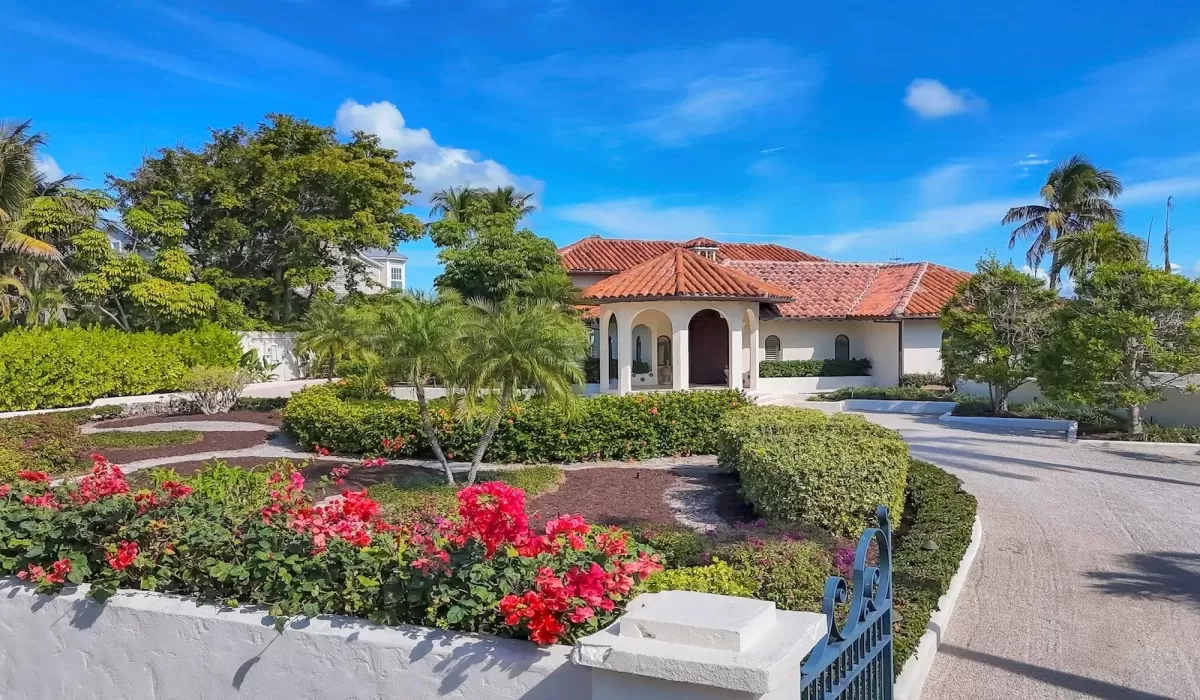 4 Bedrooms Bedrooms, 0 ,5 BathroomsBathrooms,Residential,For Sale,0,D6145817