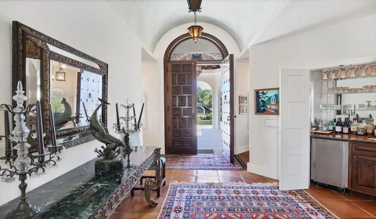 4 Bedrooms Bedrooms, 0 ,5 BathroomsBathrooms,Residential,For Sale,0,D6145817