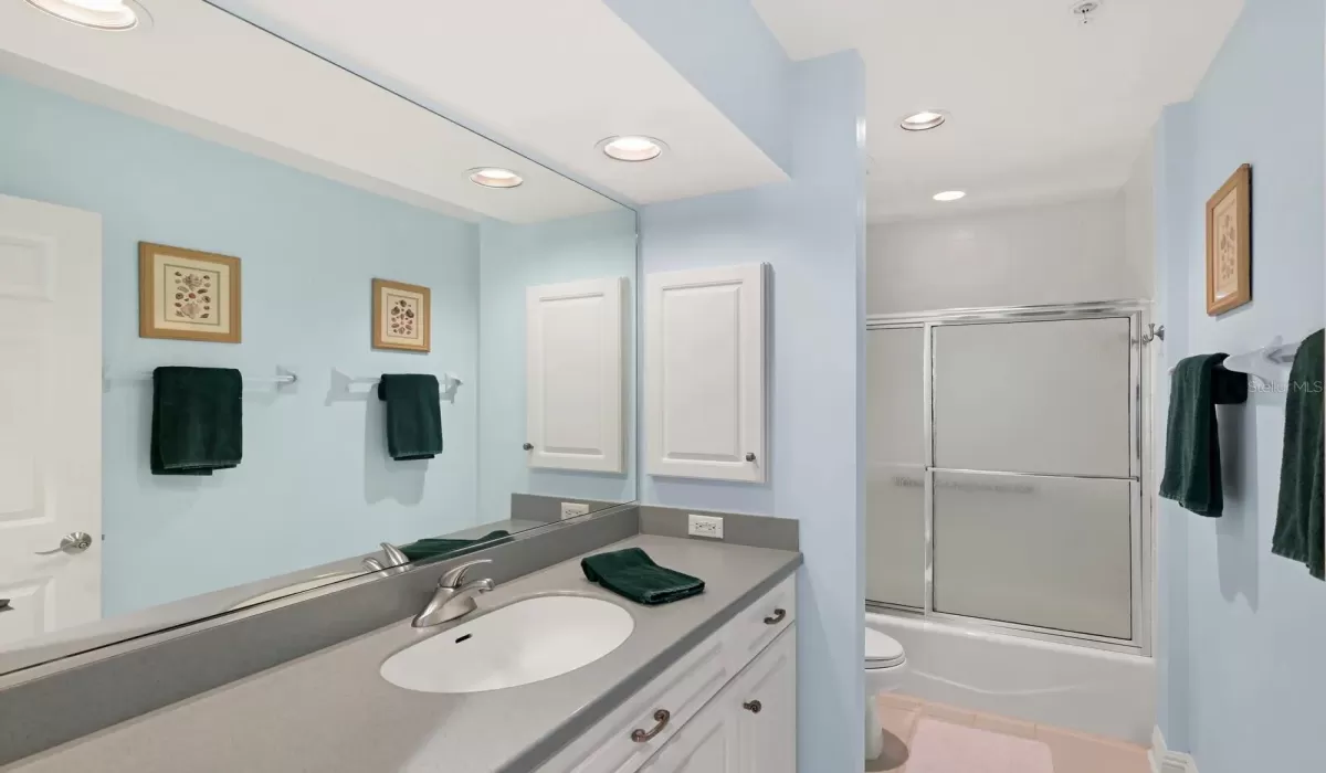 3 Bedrooms Bedrooms, 0 ,2 BathroomsBathrooms,Residential,For Sale,0,D6145879